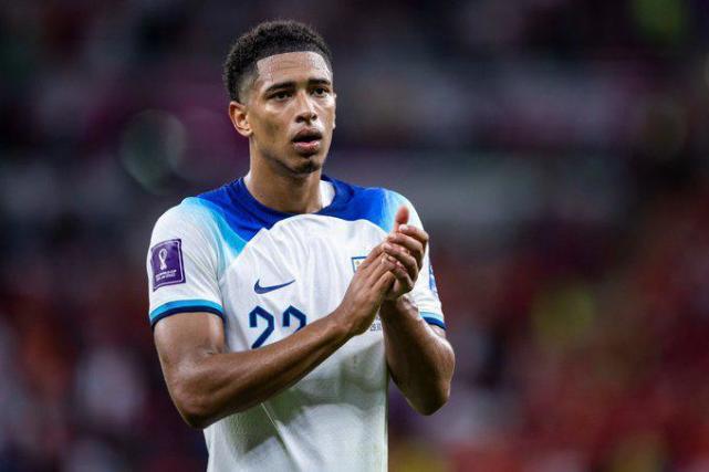 中规中矩 中规中矩