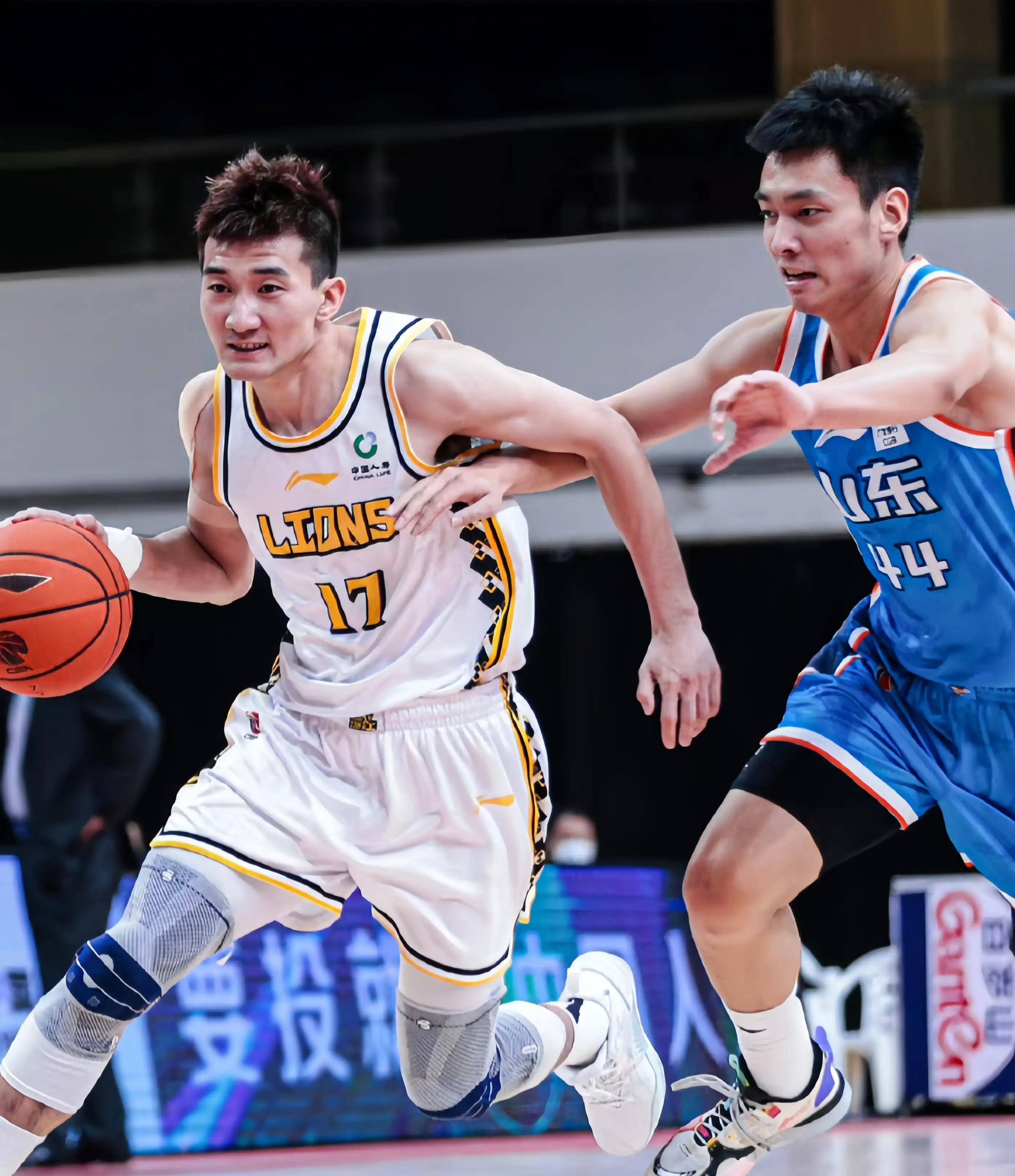 大这般进攻 大这般进攻