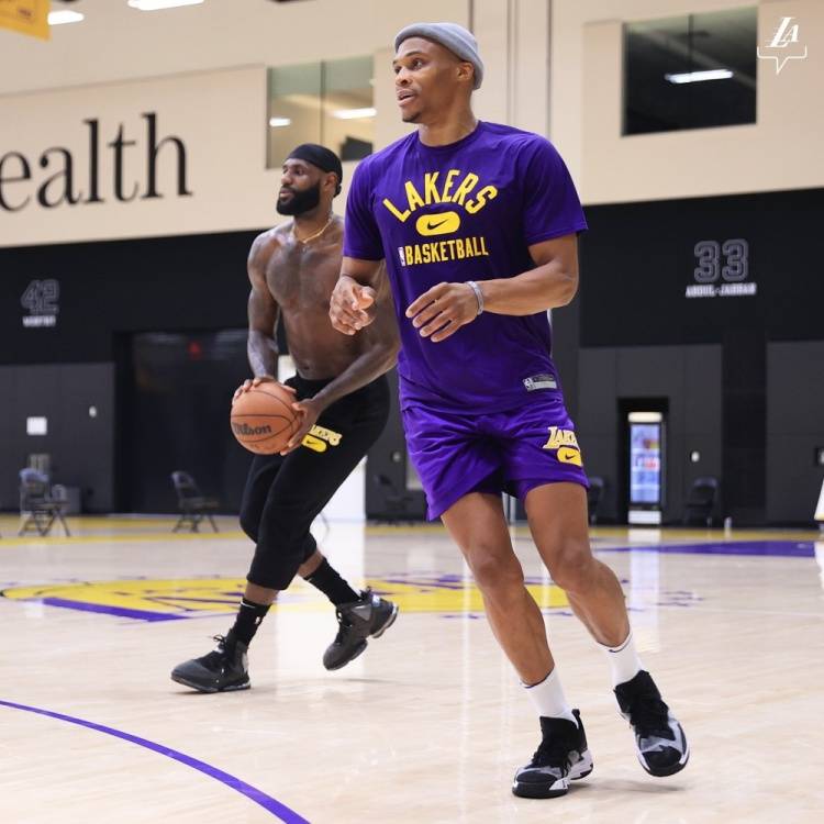 力求前期滚 力求前期滚