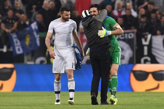 表下跳动 表下跳动